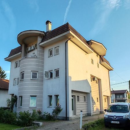 Guesthouse Jelic Teslić Exterior foto